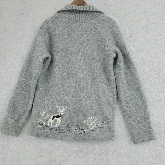 Vintage Caldwell Reindeer Mens XL 100% Wool Cardigan Sweater Made in Canada - Picture 2 of 10